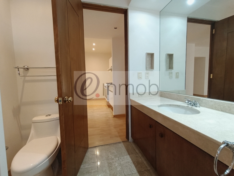 Renta Departamento Bosques De Las Lomas, Ahuehuetes