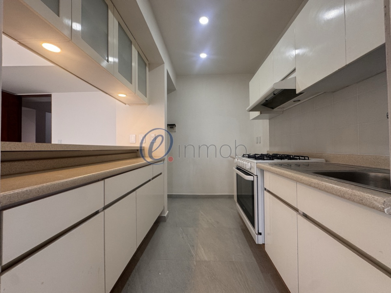 Renta Departamento Bosques De Las Lomas, Ahuehuetes