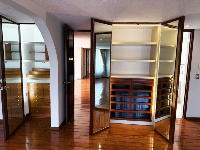 casa en venta en las lomas de chapultepec