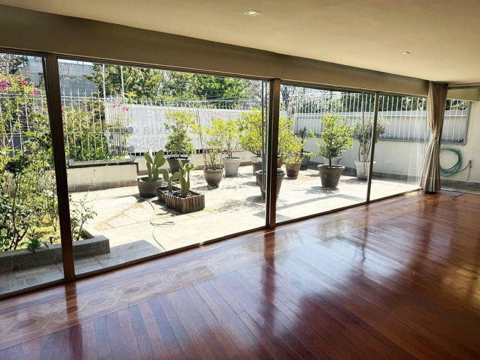 casa en venta en las lomas de chapultepec