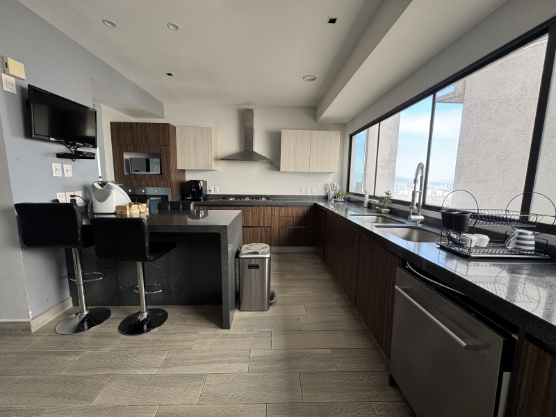 DEPARTAMENTO PENTHOUSE EN VENTA CON ROOF PRIVADO - SECRETARÍA DE MARINA - AVIVIA - BOSQUES DE LAS LOMAS