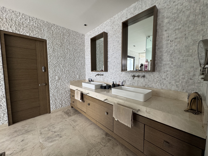 DEPARTAMENTO PENTHOUSE EN VENTA CON ROOF PRIVADO - SECRETARÍA DE MARINA - AVIVIA - BOSQUES DE LAS LOMAS