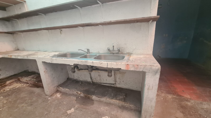 local comercial en venta en barrio santa teresita