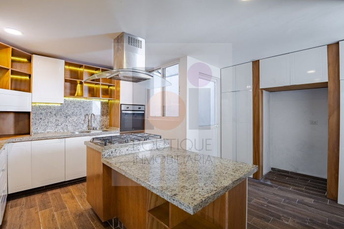 casa en venta en cd. satélite. remodelada. en cerrada. doble terraza. 