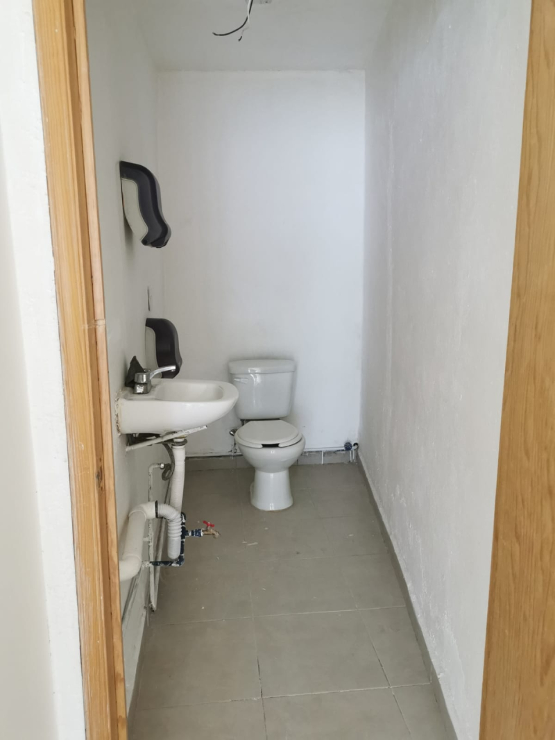 Local En Renta  Bosques De Las Lomas Cuajimalpa