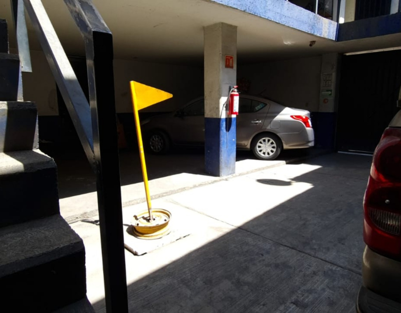 Casa Con Uso De Suelo En Venta En Juan González Romero 