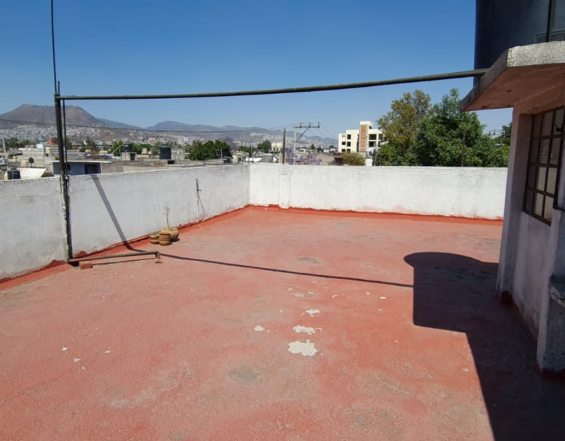 Casa Con Uso De Suelo En Venta En Juan González Romero 