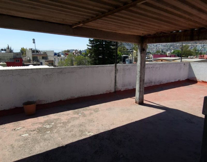 Casa Con Uso De Suelo En Venta En Juan González Romero 