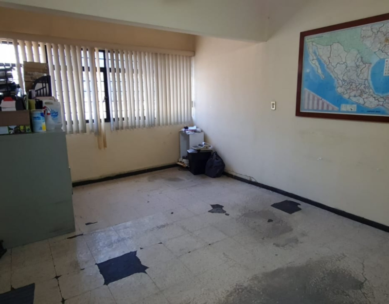 Casa Con Uso De Suelo En Venta En Juan González Romero 