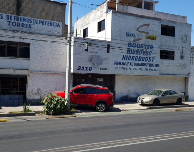 Casa Con Uso De Suelo En Venta En Juan González Romero 