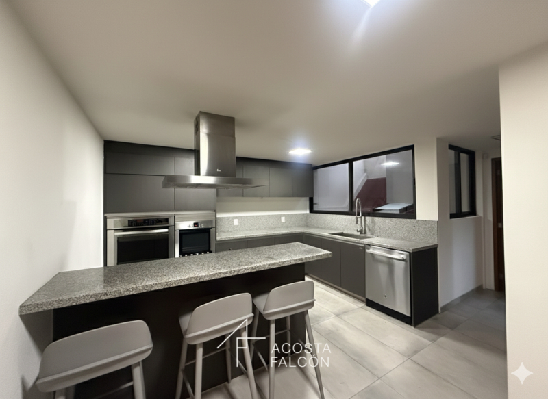 Casa En Venta En Lomas De Chapultepec