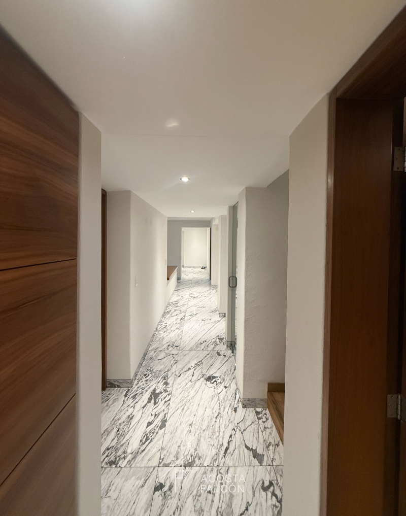 Casa En Venta En Lomas De Chapultepec