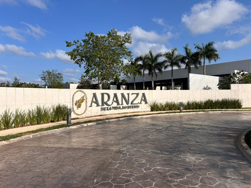 Venta terreno en Residencial Aranza
