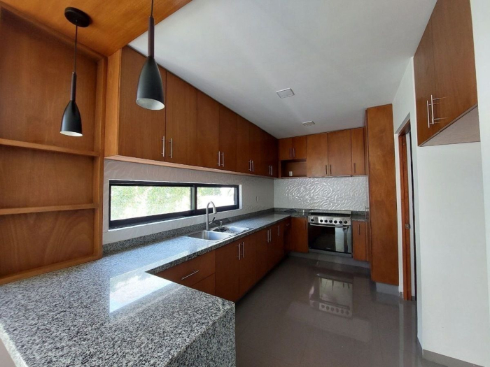 casa en venta en condominio privado en zen life 1