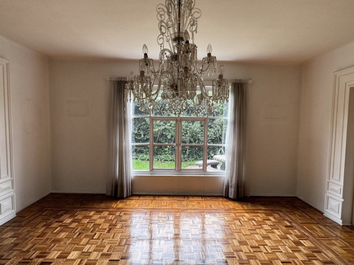 oportunidad linda casa para remodelar con jardín en las lomas de chapultepec