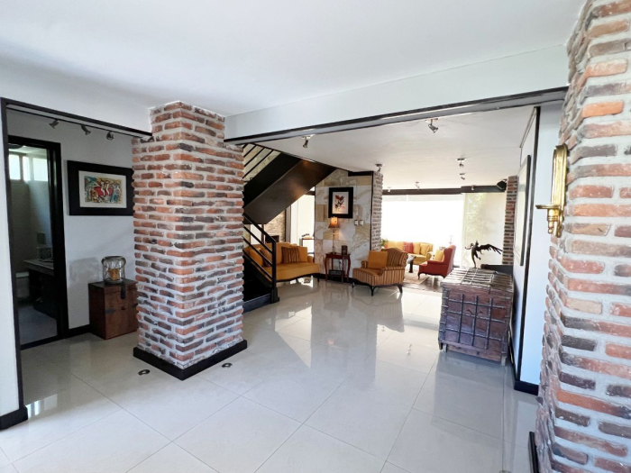 Casa en Venta en Club de Golf los Encinos