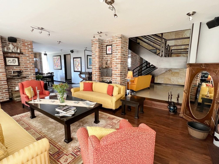 Casa en Venta en Club de Golf los Encinos