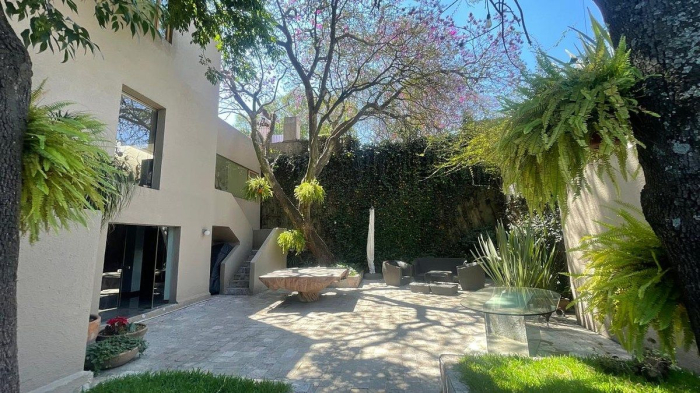 casa en venta en lomas de chapultepec