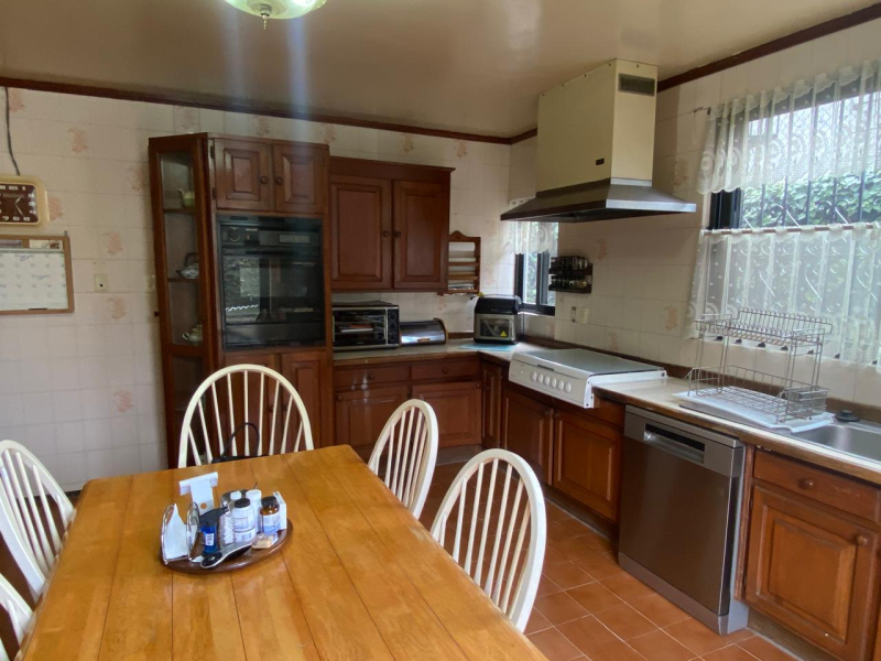 Casa En Venta En Las Arboledas (alto Potencial Uso Comercial)