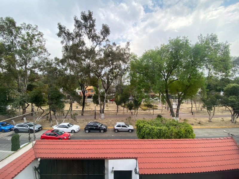 Casa En Venta En Las Arboledas (alto Potencial Uso Comercial)