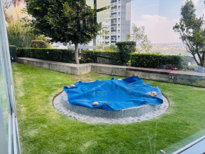 Departamento Exterior En Bosque Real