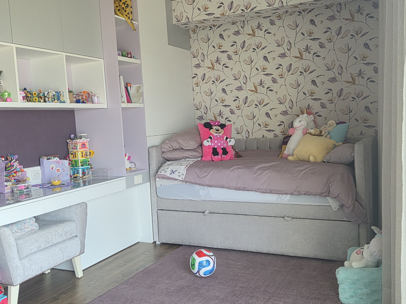 Departamento Exterior En Bosque Real