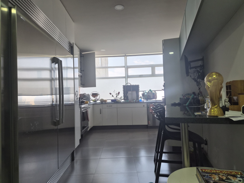 Departamento Exterior En Bosque Real