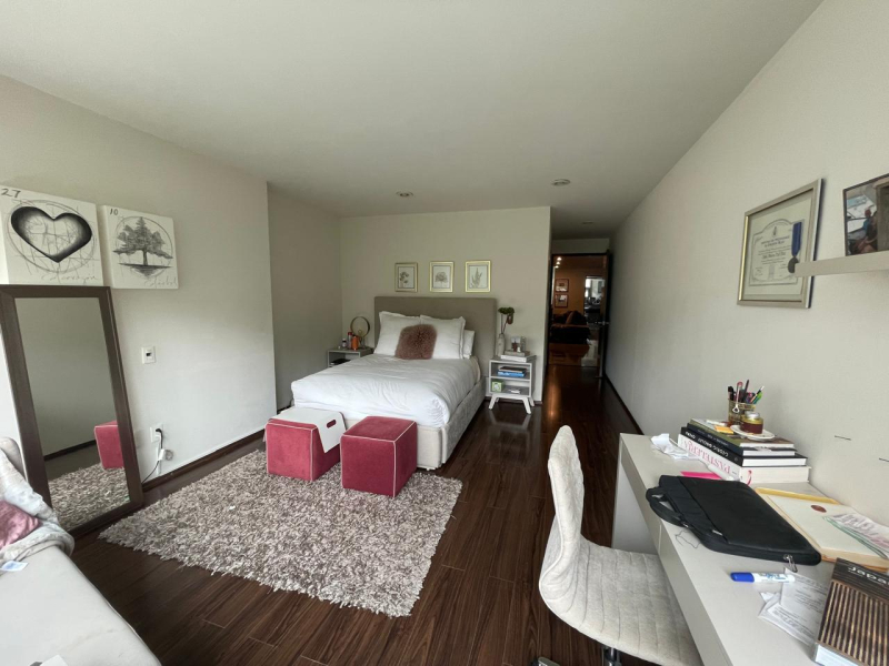 Venta Departamento Bosques De Las Lomas. Extraordinaria Vista. 