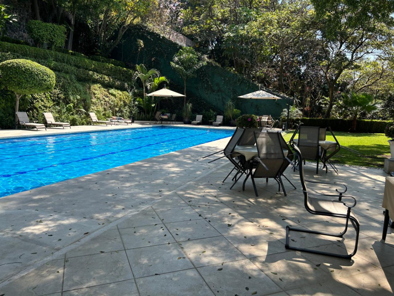 Exclusivo Departamento De Lujo En Venta En Tabachines, Cuernavaca; 4 Recámaras, Terraza Con Hermosa Vista, Amenidades Premium Y Seguridad 24/7