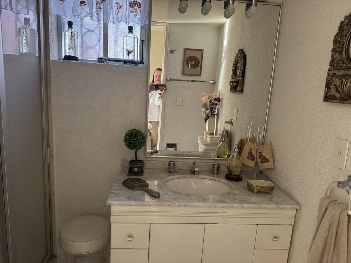 Venta casa en Lomas del Sol con doble vigilancia