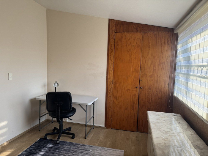 Venta casa en Lomas del Sol con doble vigilancia