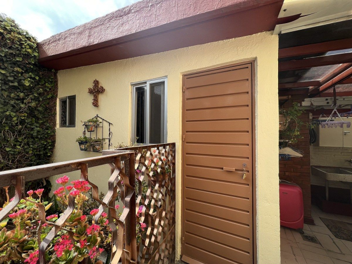 Venta casa en Lomas del Sol con doble vigilancia