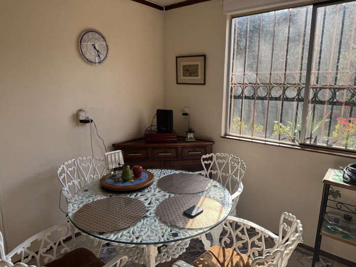 Venta casa en Lomas del Sol con doble vigilancia