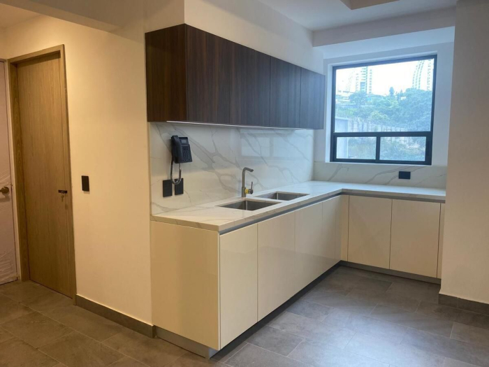 Departamento en Venta en Lomas Country