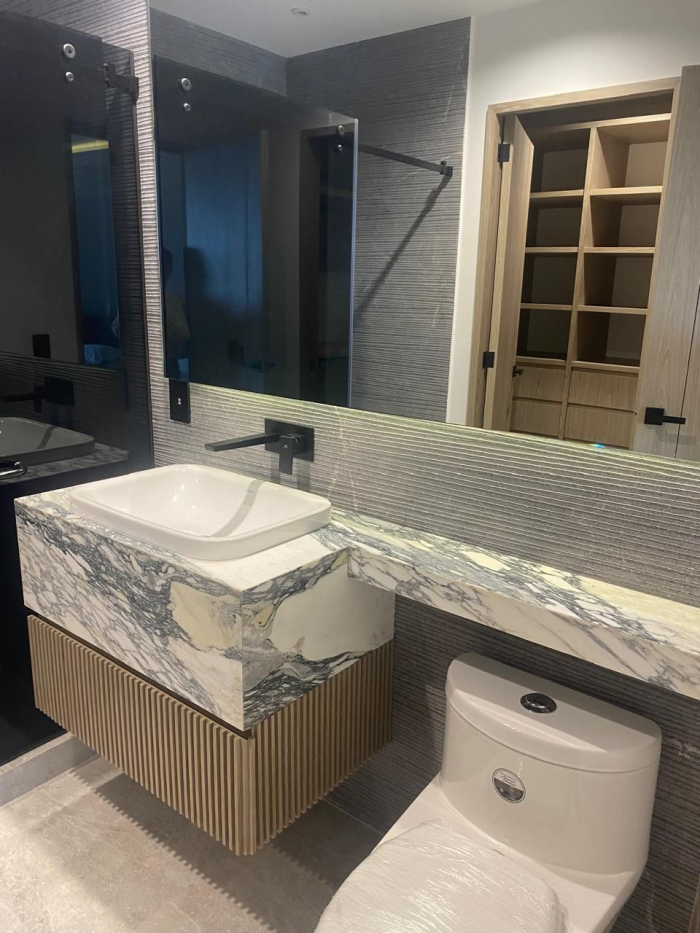 Departamento en Venta en Lomas Country