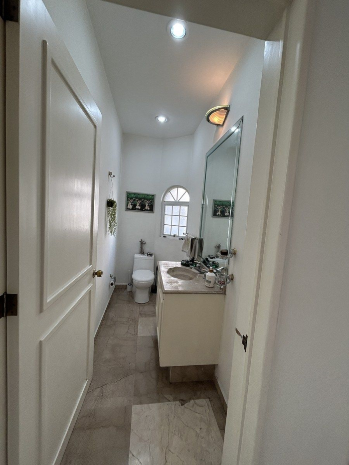 Casa de 321 m2 en Venta en Parques de la Herradura