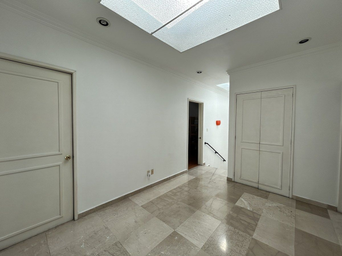 Casa de 321 m2 en Venta en Parques de la Herradura