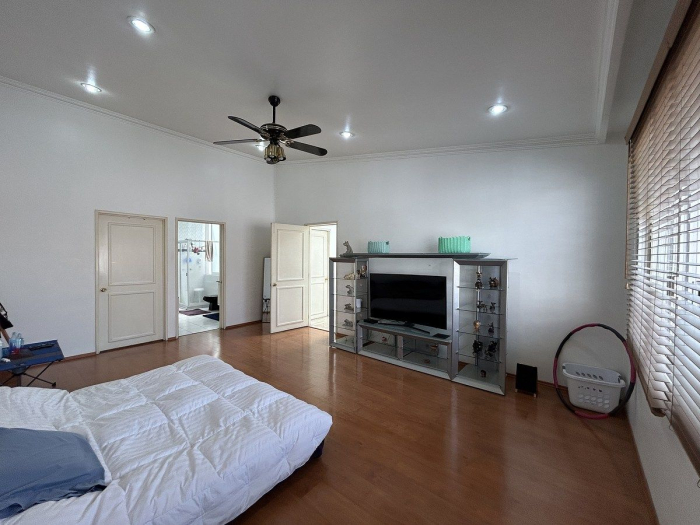 Casa de 321 m2 en Venta en Parques de la Herradura