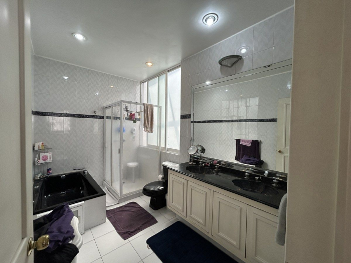 Casa de 321 m2 en Venta en Parques de la Herradura