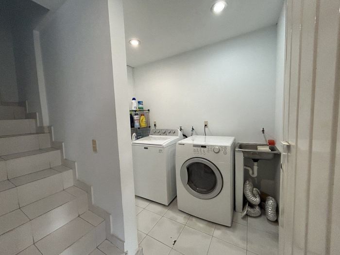 Casa de 321 m2 en Venta en Parques de la Herradura