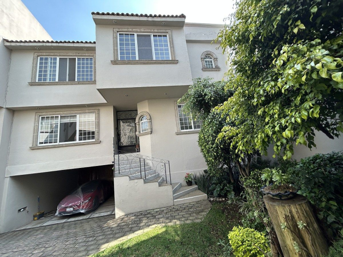 Casa de 321 m2 en Venta en Parques de la Herradura