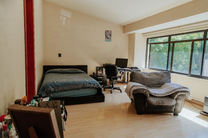 HERMOSA CASA EN PARQUES DE LA HERRAUDRA