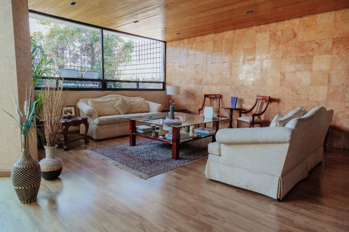 HERMOSA CASA EN PARQUES DE LA HERRAUDRA