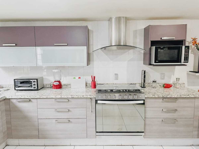 HERMOSA CASA EN PARQUES DE LA HERRAUDRA