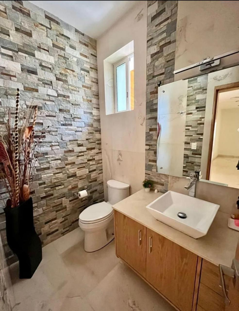 CASA EN VENTA JARDÍNES DEL PEDREGAL