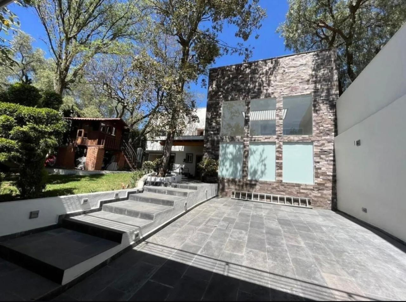 CASA EN VENTA JARDÍNES DEL PEDREGAL