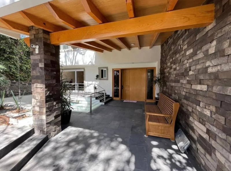 CASA EN VENTA JARDÍNES DEL PEDREGAL