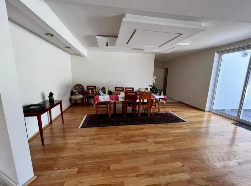 CASA EN VENTA JARDÍNES DEL PEDREGAL
