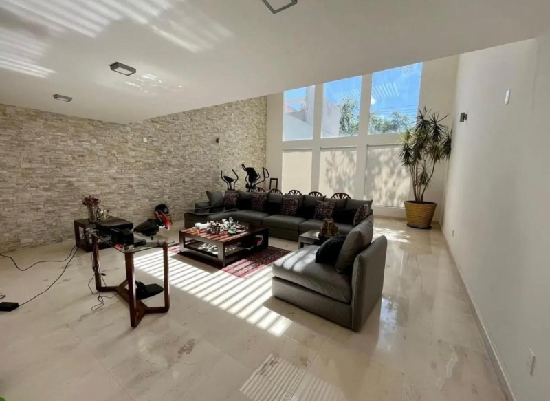 CASA EN VENTA JARDÍNES DEL PEDREGAL