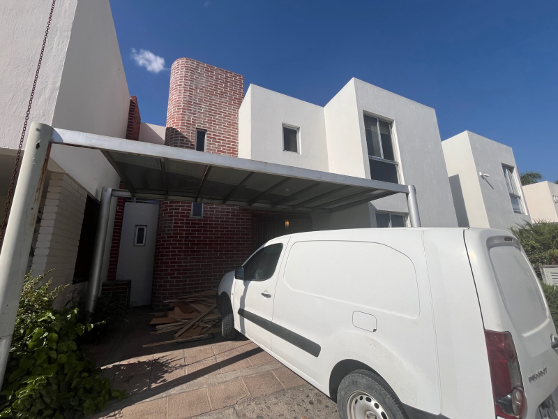 Casa En Condominio En Renta En Jardines De Los Arcos